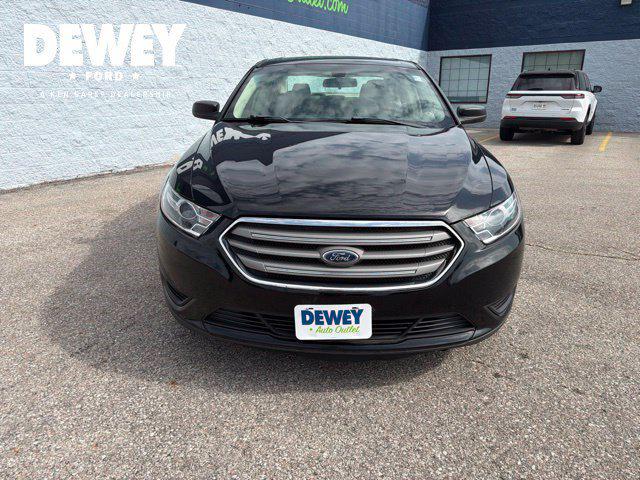 2018 Ford Taurus SE