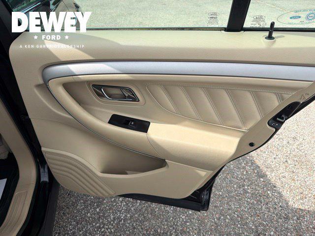 2018 Ford Taurus SE