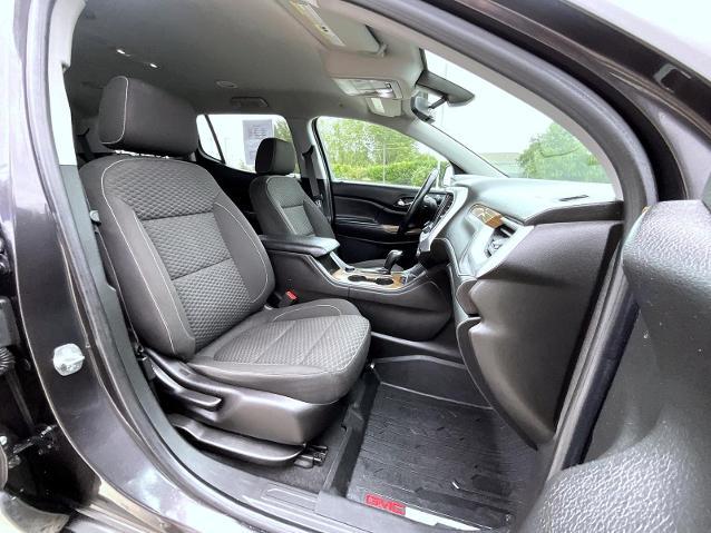 2017 GMC Acadia SLE-2