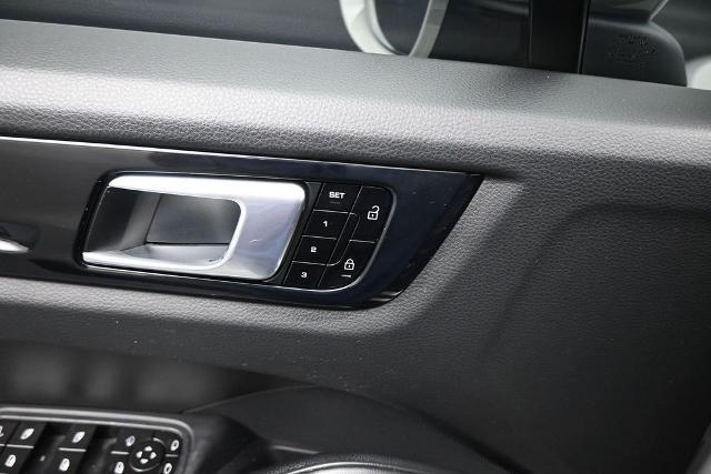 2021 Porsche Cayenne Base