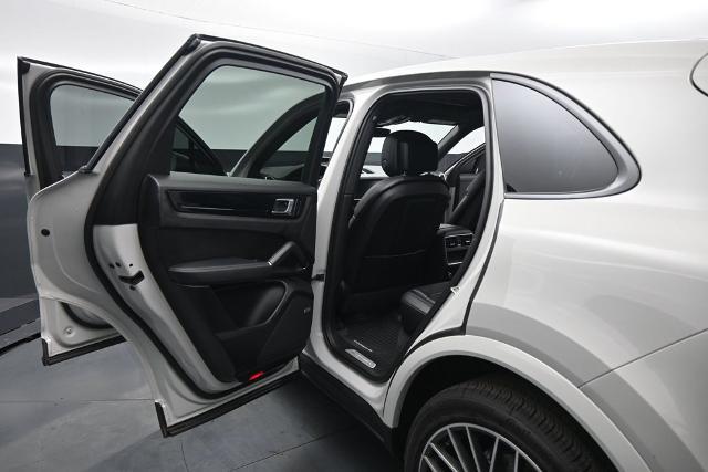 2021 Porsche Cayenne Base