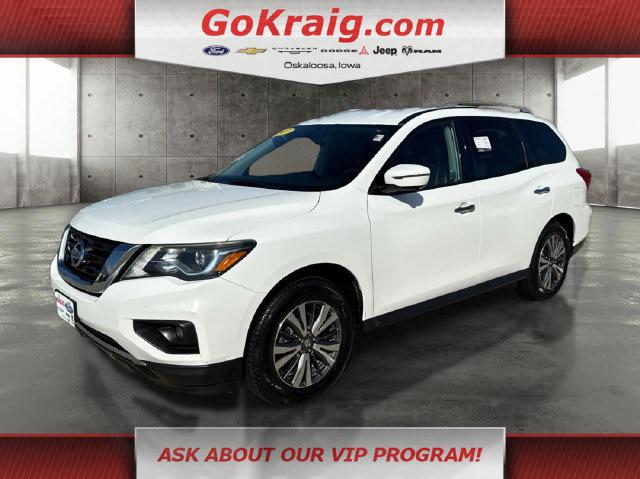 2017 Nissan Pathfinder SL for sale in Oskaloosa, IA