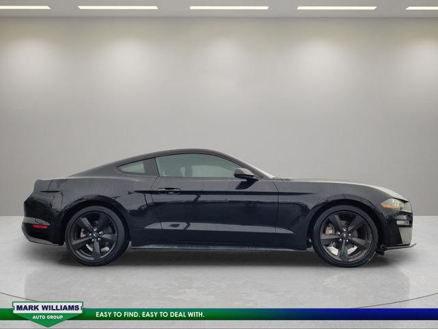 2021 Ford Mustang EcoBoost Fastback