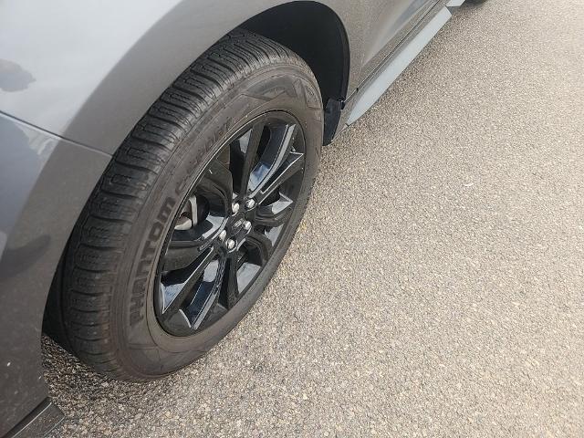 2023 Ford Edge SE