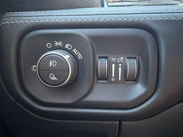 2025 Ram 1500 Limited Crew Cab 4x4 57 Box