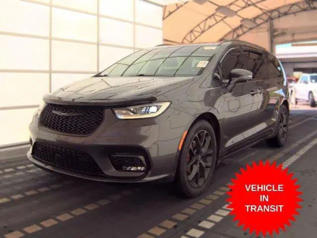 2021 Chrysler Pacifica Touring L for sale in Plainfield, IN