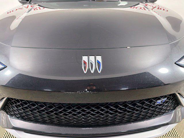 2024 Buick NV Sport Touring FWD
