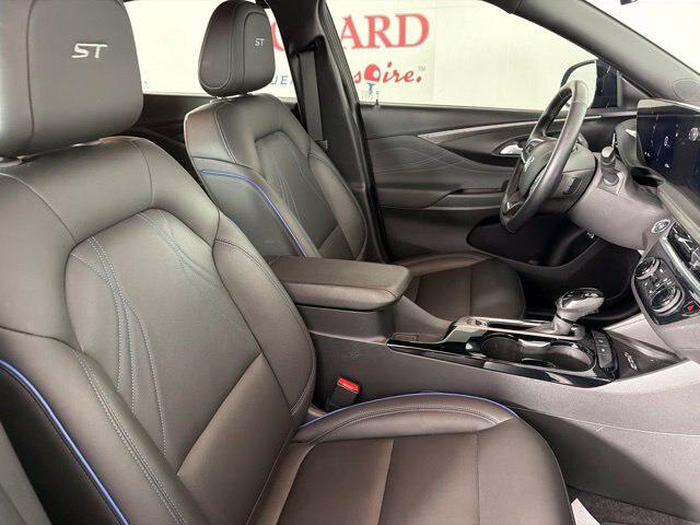 2024 Buick NV Sport Touring FWD
