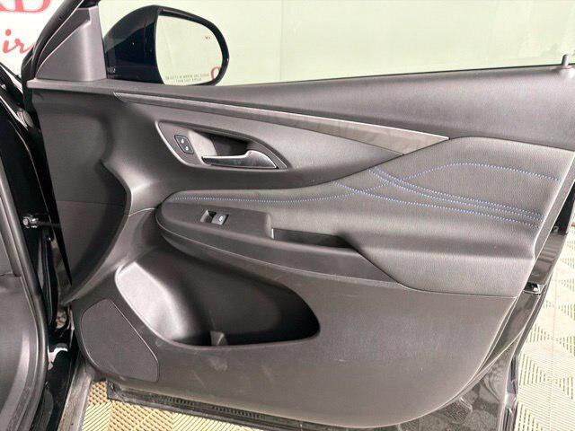 2024 Buick NV Sport Touring FWD