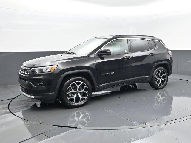 2025 Jeep Compass Limited 4x4 for sale in Grafton, WV