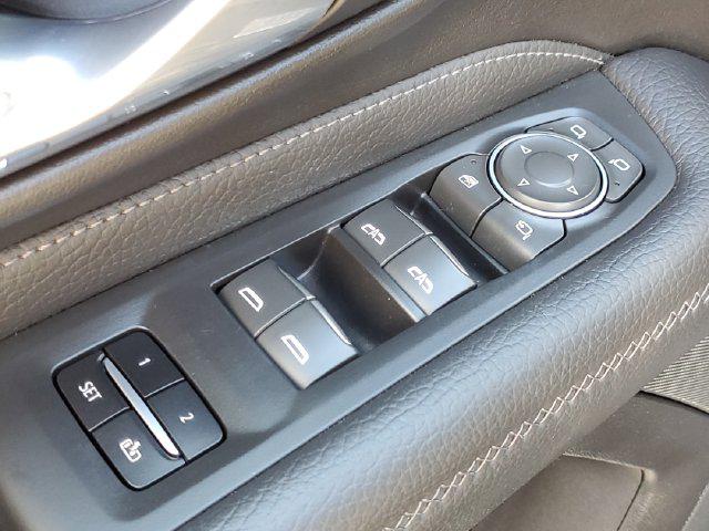 2022 GMC Yukon 4WD Denali