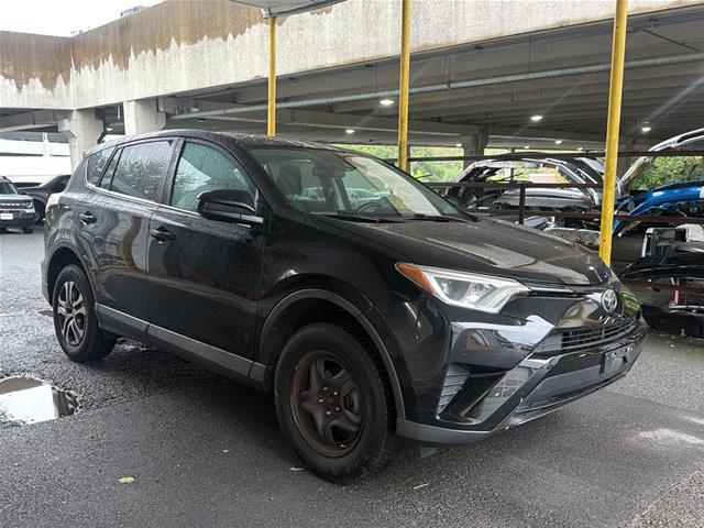 2018 Toyota RAV4 LE for sale in Gaithersburg, MD