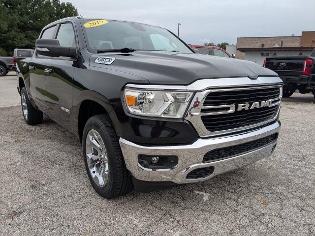 2019 Ram 1500 Big Horn/Lone Star Crew Cab 4x4 57 Box
