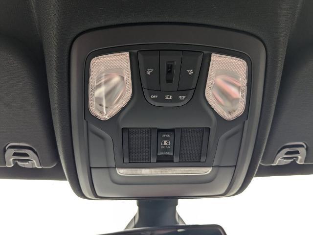 2019 Ram 1500 Big Horn/Lone Star Crew Cab 4x4 57 Box
