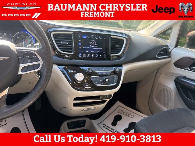2017 Chrysler Pacifica Touring