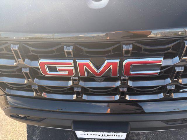 2023 GMC Canyon 4WD Crew Cab Short Box AT4