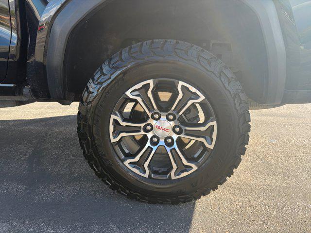 2023 GMC Canyon 4WD Crew Cab Short Box AT4