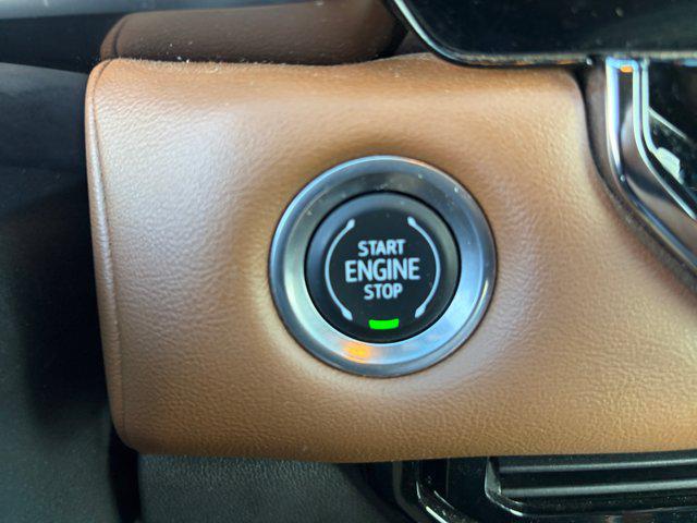 2023 GMC Canyon 4WD Crew Cab Short Box AT4