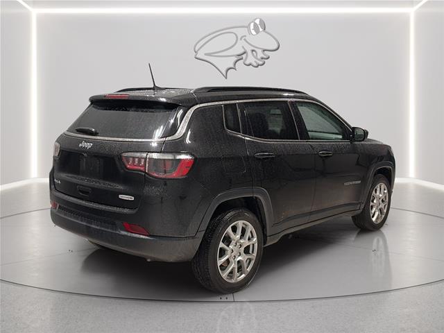 2022 Jeep Compass Latitude Lux 4x4