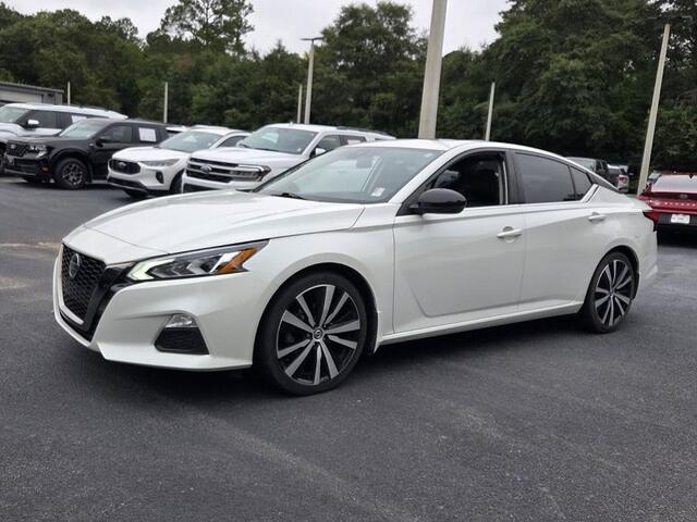 2021 Nissan Altima SR FWD