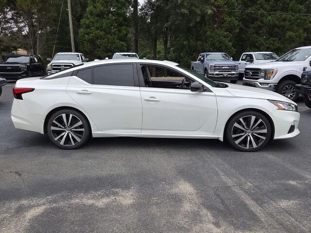2021 Nissan Altima SR FWD