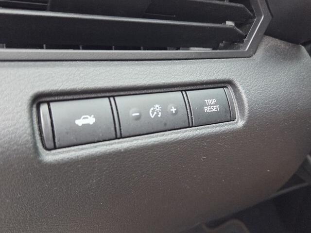 2021 Nissan Altima SR FWD