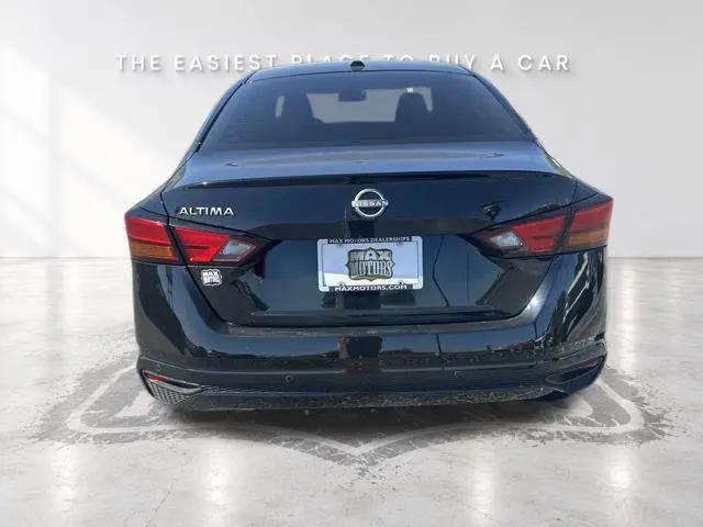 2025 Nissan Altima SV FWD
