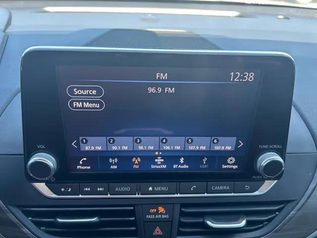 2025 Nissan Altima SV FWD