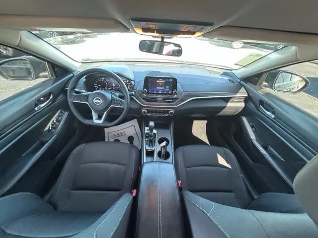 2025 Nissan Altima SV FWD