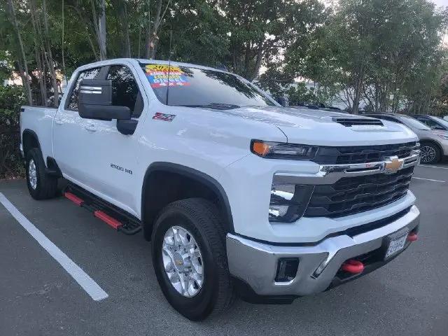 2025 Chevrolet Silverado 2500HD 4WD Crew Cab Standard Bed LT for sale in San Leandro, CA