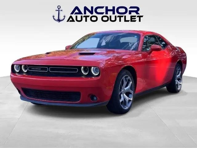 2016 Dodge Challenger SXT Plus