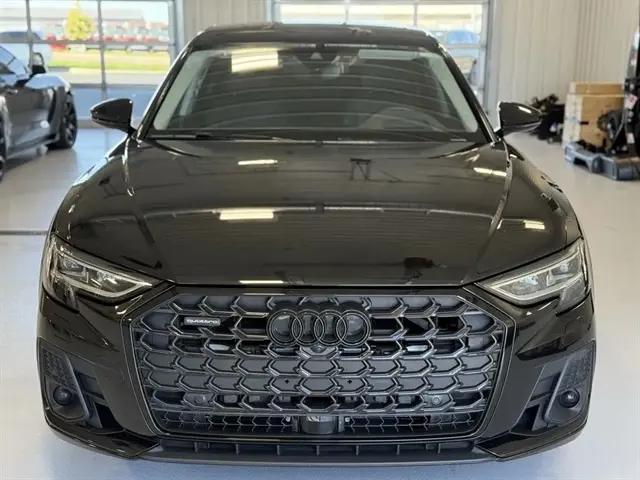 2022 Audi A8 L 55 TFSI quattro Tiptronic