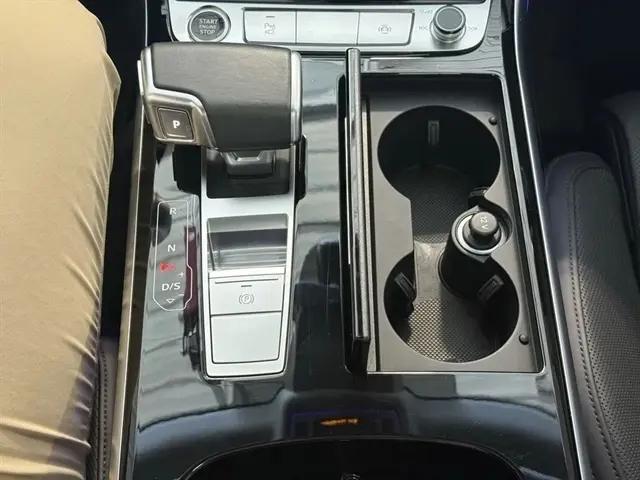2022 Audi A8 L 55 TFSI quattro Tiptronic