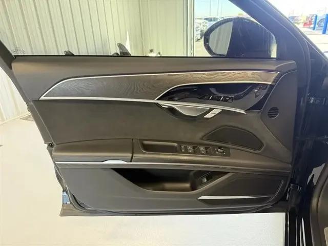 2022 Audi A8 L 55 TFSI quattro Tiptronic