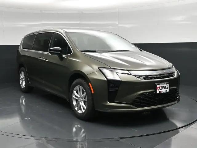 2027 Chrysler Pacifica Select AWD