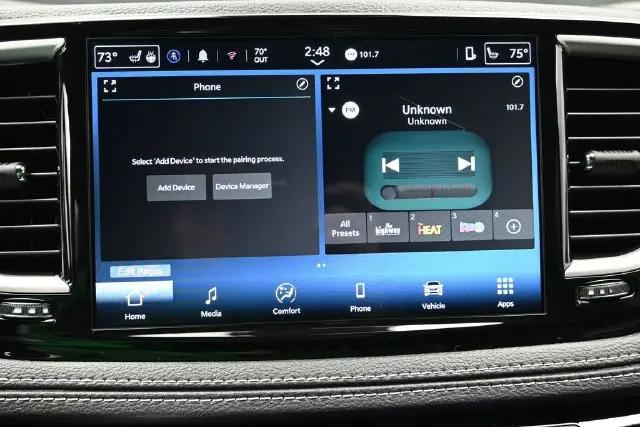 2027 Chrysler Pacifica Select AWD