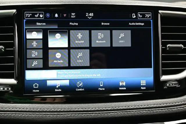 2027 Chrysler Pacifica Select AWD