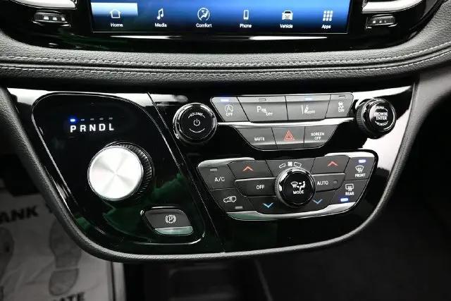 2027 Chrysler Pacifica Select AWD