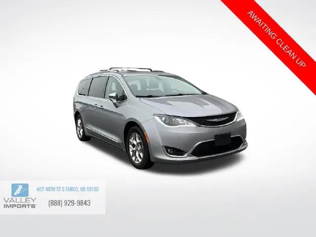 2018 Chrysler Pacifica Limited for sale in Fargo, ND
