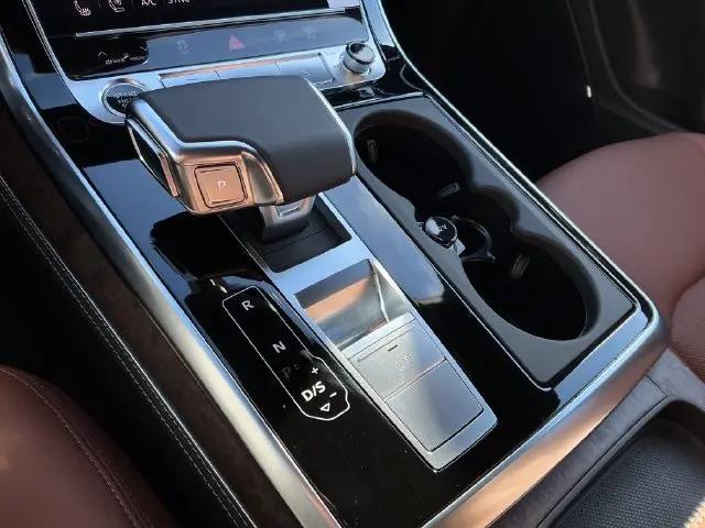 2027 Audi Q8 Premium Plus 55 TFSI quattro Tiptronic