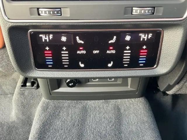 2027 Audi Q8 Premium Plus 55 TFSI quattro Tiptronic