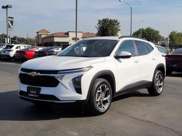 2025 Chevrolet Trax FWD LT