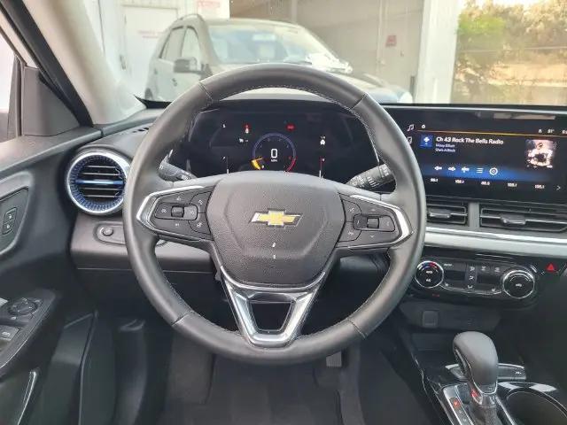 2025 Chevrolet Trax FWD LT