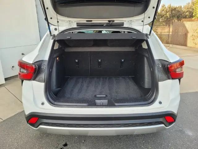 2025 Chevrolet Trax FWD LT