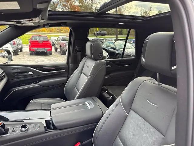 2023 Cadillac Escalade 4WD Sport