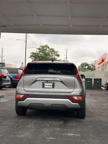 2023 Kia Niro LX