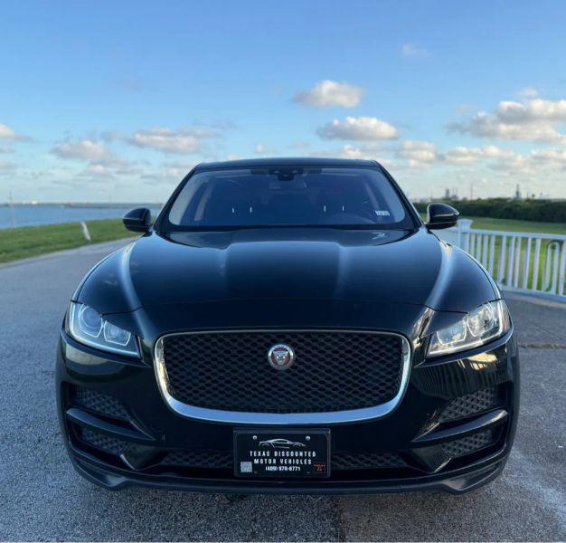 2017 Jaguar F-PACE 35t Premium