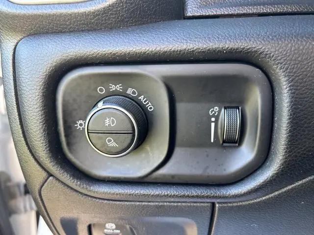 2023 Ram 1500 Big Horn Crew Cab 4x4 57 Box