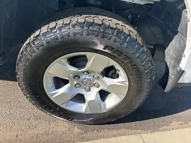 2023 Ram 1500 Big Horn Crew Cab 4x4 57 Box