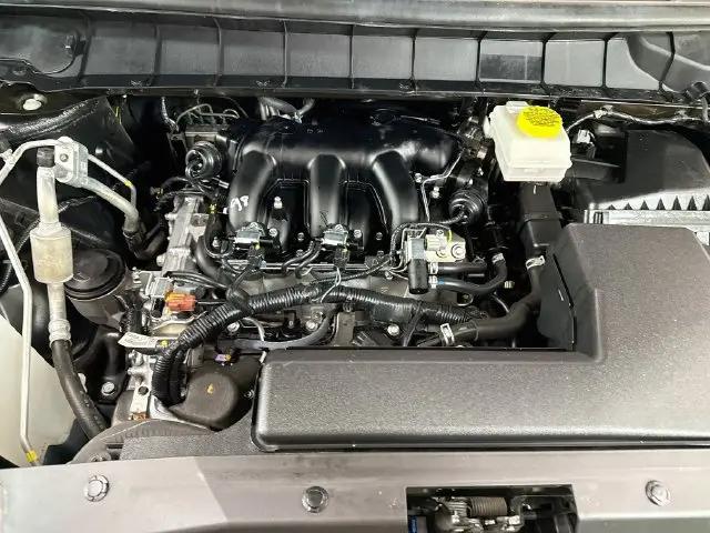 2025 Nissan Pathfinder SV 4WD